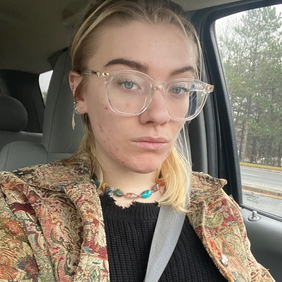 Meet your Posher, Carlie - Picture 1 of 1